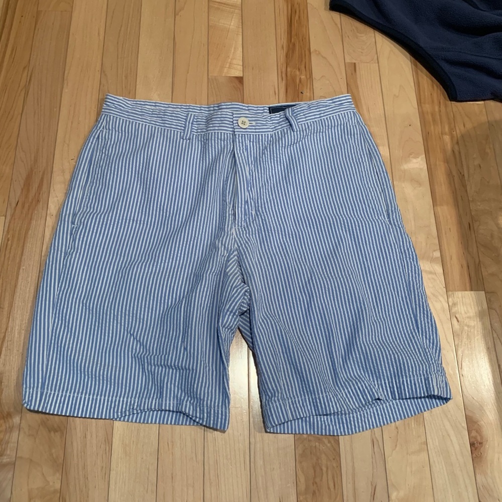 Men’s Seersucker khaki Vineyard Vines Shorts
